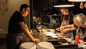 Z ZIEMI WŁOSKIEJ DO POLSKI, CZYLI JAK FINE DINING ZADOMOWIŁ SIĘ W POLSCE