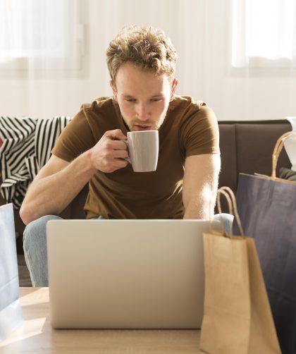 Cicha noc, głośny problem. Świąteczne zakupy na chińskich platformach a polski e-handel.