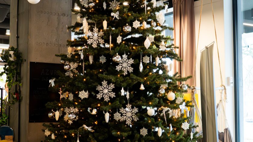 swieta-i-sylwester-poza-domem-jak-zmieniaja-sie-zwyczaje-polakow