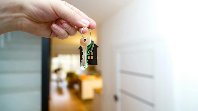 https://wiadomoscihandlowe.com.pl/zakup-mieszkania-poza-zasiegiem-co-dzis-blokuje-kupujacych-i-jakie-maja-alternatywy-gdy-bank-odmawia-kredytu/