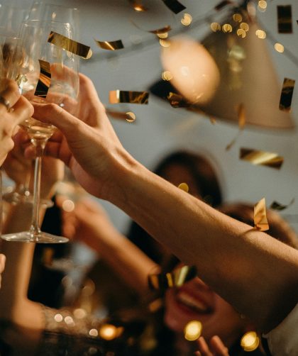 Od niebieskiej matchy po performatywne wesela – 5 trendów, które w 2026 roku zmienią nasze wspólne chwile. 6 - WiadomościHandlowe.com.pl https://wiadomoscihandlowe.com.pl/od-niebieskiej-matchy-po-performatywne-wesela-5-trendow-ktore-w-2026-roku-zmienia-nasze-wspolne-chwile/