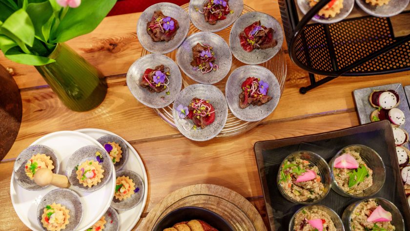 Wiecej niz talerz. Nowoczesny catering to biznes na styku estetyki smaku i logistyki Więcej niż talerz. Nowoczesny catering to biznes na styku estetyki, smaku i logistyki - Wiadomości Handlowe