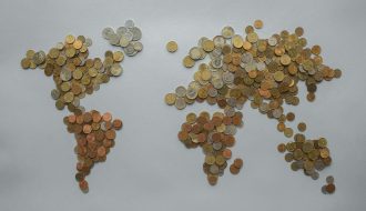 planujemy-wakacje-2026-wiecej-pytan-niz-rok-temu-jak-przygotowac-sie-finansowo-do-podrozy-w-niepewnych-czasach