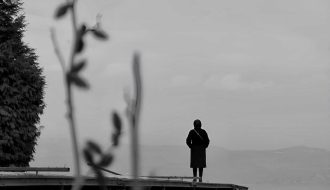 samotnosc-w-tlumie-dlaczego-studenci-czuja-sie-coraz-bardziej-samotni-i-jak-temu-zapobiec