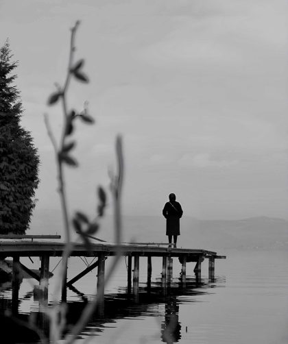 samotnosc-w-tlumie-dlaczego-studenci-czuja-sie-coraz-bardziej-samotni-i-jak-temu-zapobiec