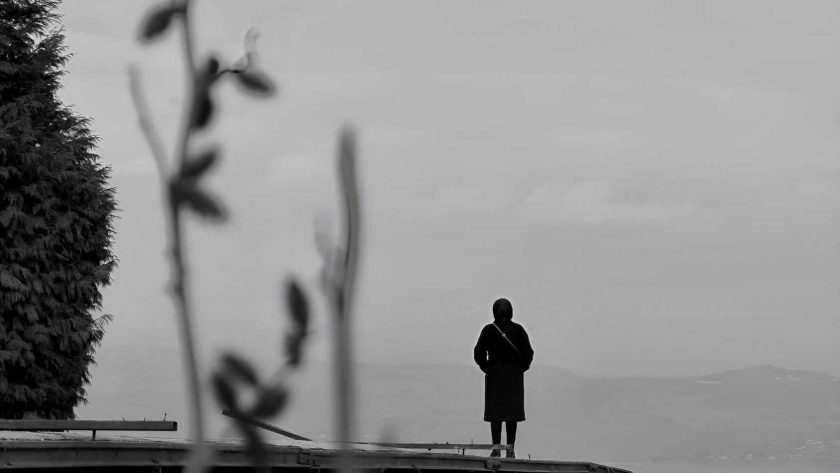 samotnosc-w-tlumie-dlaczego-studenci-czuja-sie-coraz-bardziej-samotni-i-jak-temu-zapobiec