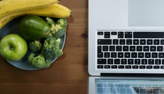 zdrowy-e-commerce-pierwszy-raport-e-izby-kompleksowo-omawiajacy-stan-zdrowia-menedzerow-zarzadzajacych-najdynamiczniej-rozwijajacym-sie-sektorem-gospodarki