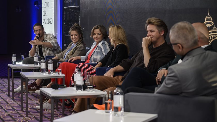 Sztuka niesie pomoc – Artyści dla Młodego Pokolenia na jubileuszowej Konferencji WallStreet 30 w Karpaczu 1 - WiadomościHandlowe.com.pl sztuka-niesie-pomoc-artysci-dla-mlodego-pokolenia-na-jubileuszowej-konferencji-wallstreet-30-w-karpaczu