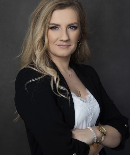Bezpieczeństwo na drodze zaczyna się wtedy, gdy bierzemy odpowiedzialność za innych ludzi Komentarz ekspercki: Karolina Praszek-Gołębiewska 4 - WiadomościHandlowe.com.pl Bezpieczeństwo na drodze zaczyna się wtedy, gdy bierzemy odpowiedzialność za innych ludzi Komentarz ekspercki Karolina Praszek-Gołębiewska