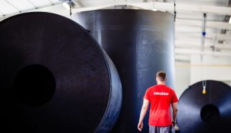 Boimy się „chemii” na etykietach. O tej naprawdę niebezpiecznej przypominamy sobie dopiero w sytuacji awarii