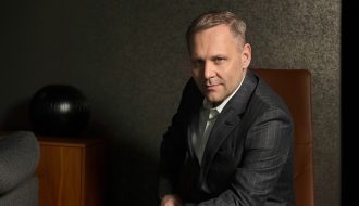 Popyt na złoto trzyma się mocno – nie zaszkodziło burzliwe półrocze