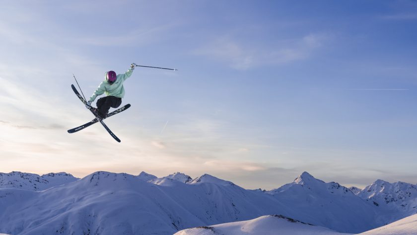 LIVIGNO OTWIERA SEZON NARCIARSKI. TERAZ MOŻESZ JEŹDZIĆ ŚLADAMI OLIMPIJCZYKÓW – I TO ZA DARMO! 1 - WiadomościHandlowe.com.pl LIVIGNO OTWIERA SEZON NARCIARSKI. TERAZ MOŻESZ JEŹDZIĆ ŚLADAMI OLIMPIJCZYKÓW – I TO ZA DARMO!